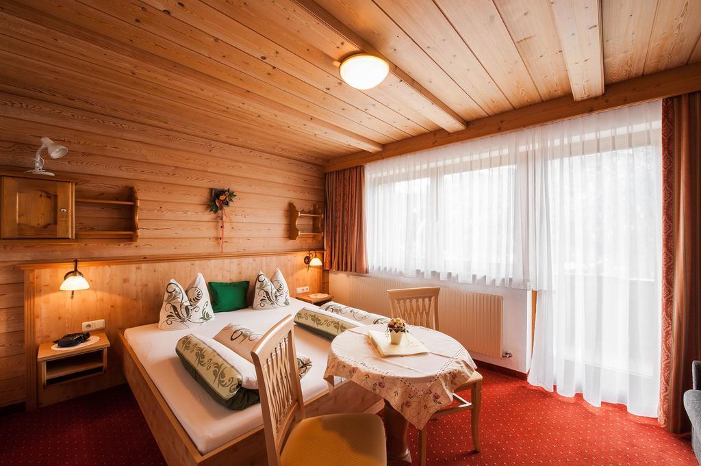 Gaestehaus Alpenblick Berwang Dış mekan fotoğraf