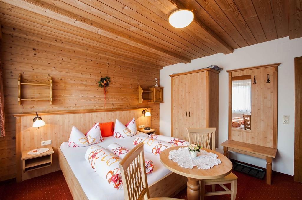 Gaestehaus Alpenblick Berwang Dış mekan fotoğraf